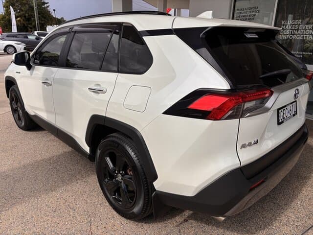 2020 Toyota RAV4 Cruiser-AWD in White