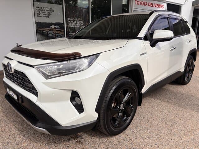 2020 Toyota RAV4 Cruiser-AWD in White