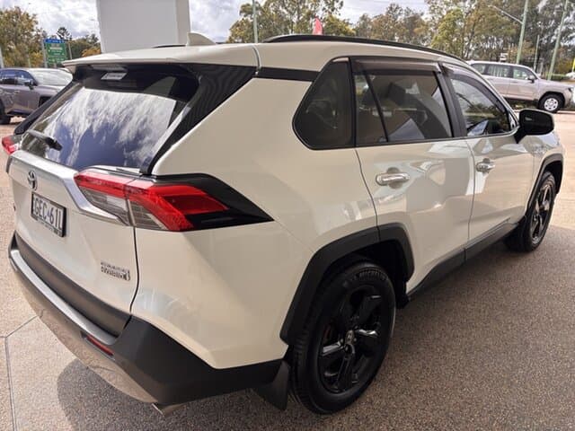 2020 Toyota RAV4 Cruiser-AWD in White
