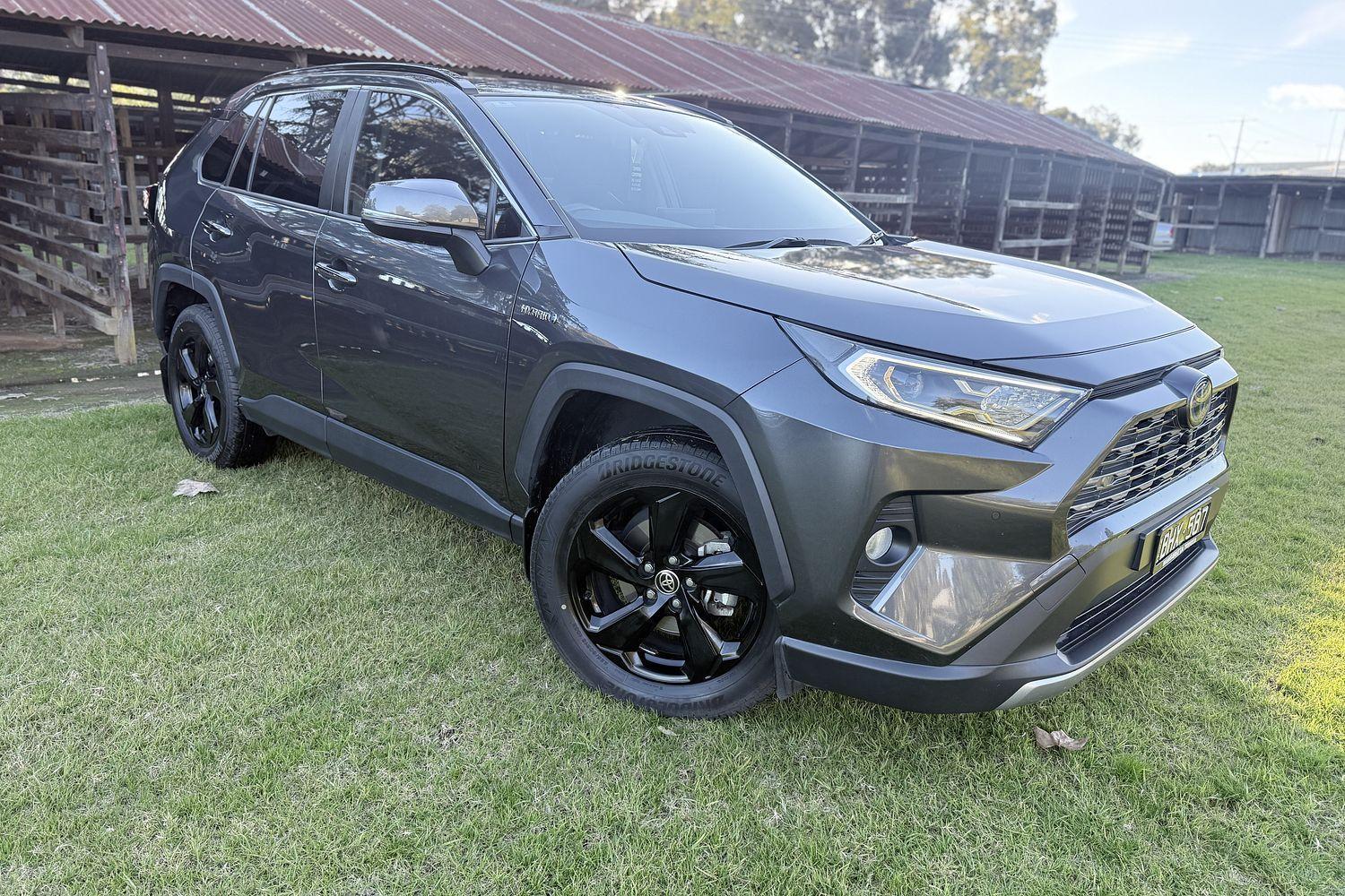 2020 Toyota RAV4 Cruiser-AWD in Silver
