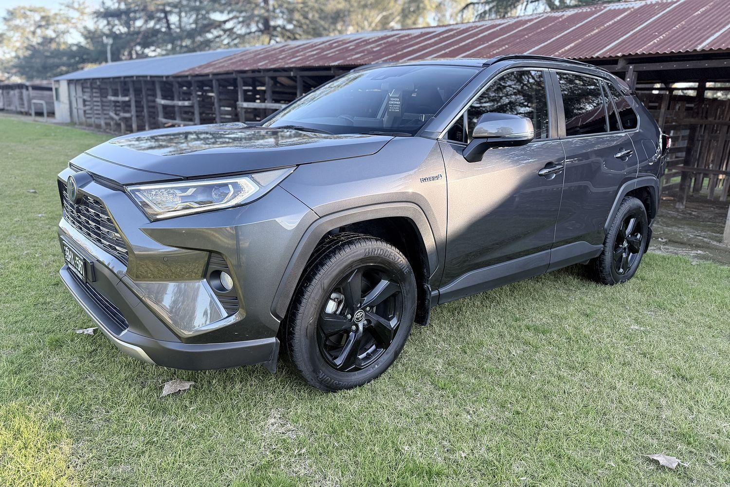 2020 Toyota RAV4 Cruiser-AWD in Silver