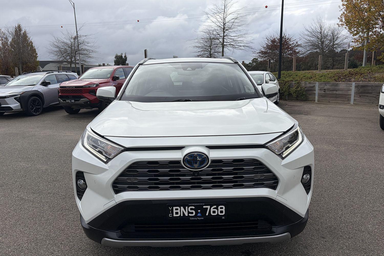 2021 Toyota RAV4 Cruiser in White
