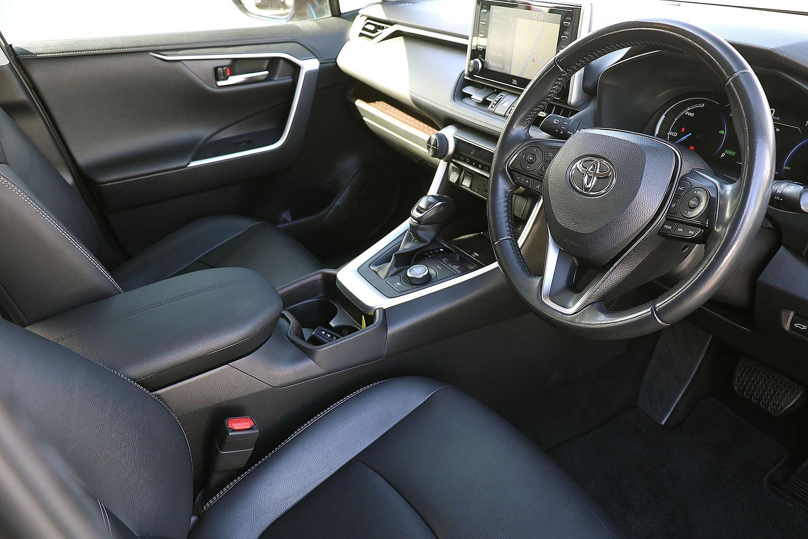 2021 Toyota RAV4 Cruiser-AWD in Silver