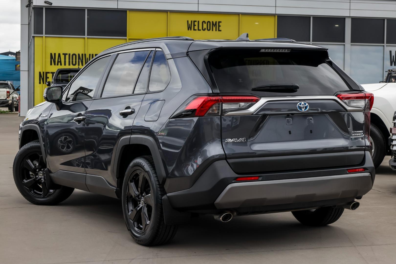 2021 Toyota RAV4 Cruiser-AWD in Silver