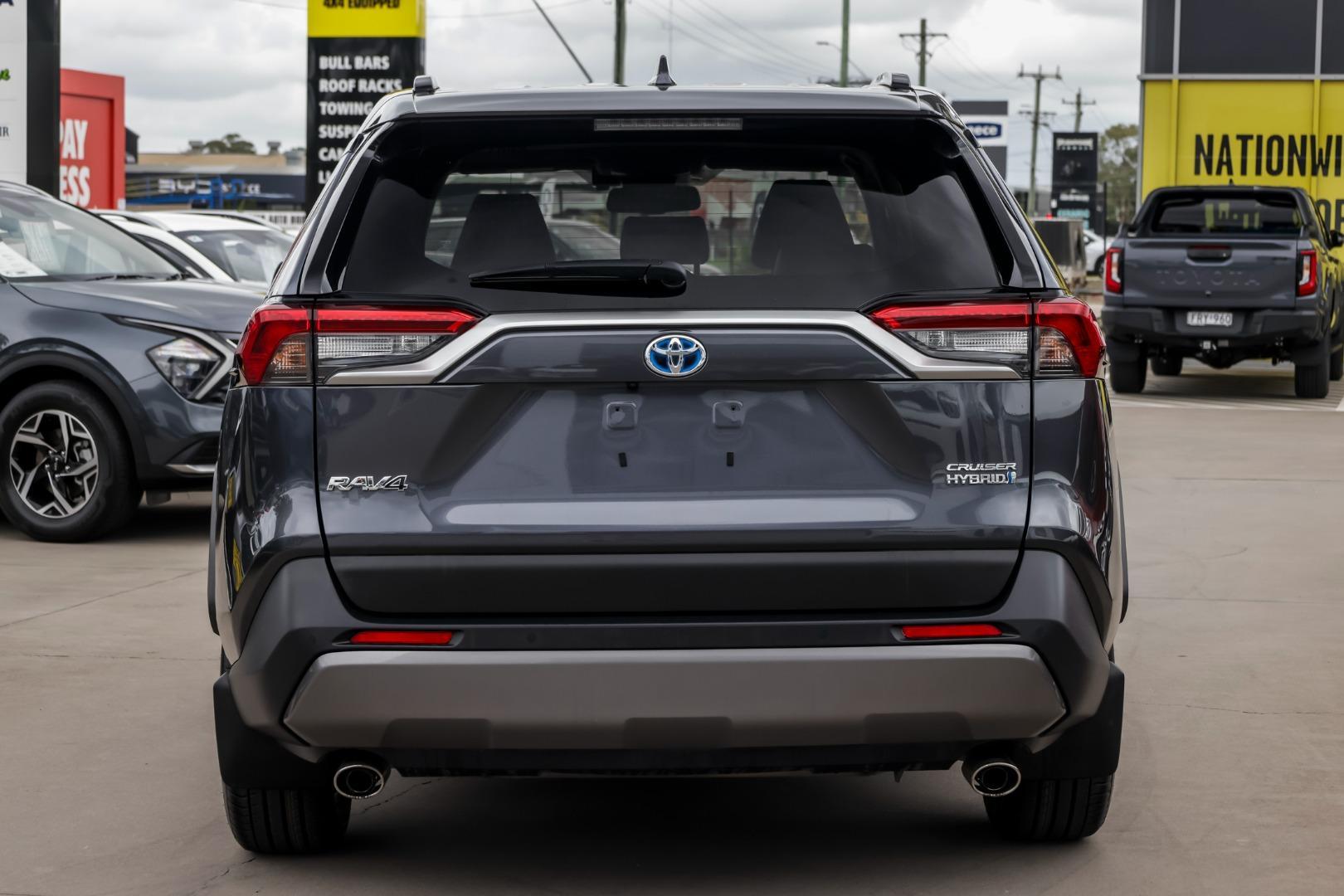2021 Toyota RAV4 Cruiser-AWD in Silver