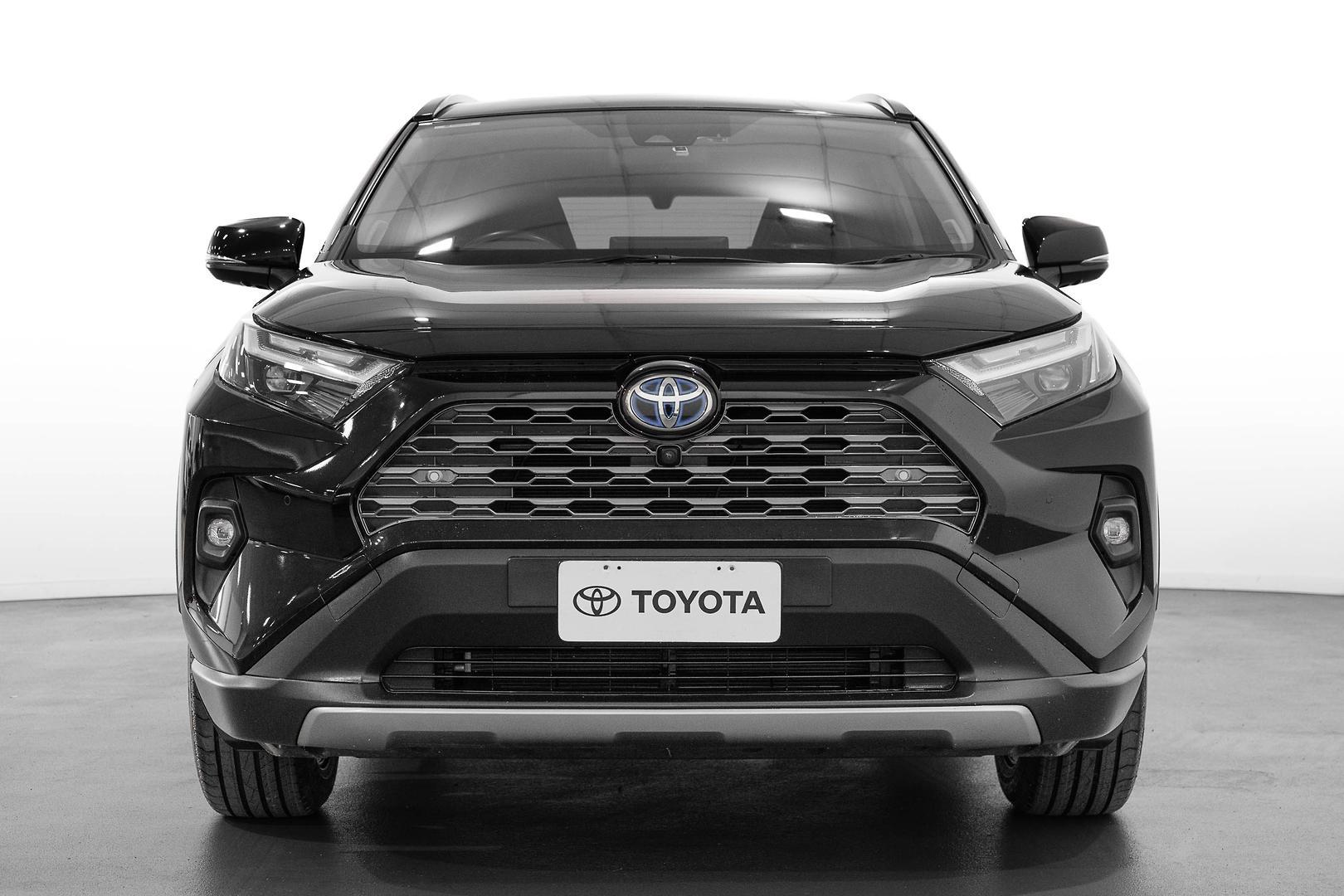 2022 Toyota RAV4 Cruiser-AWD in Black
