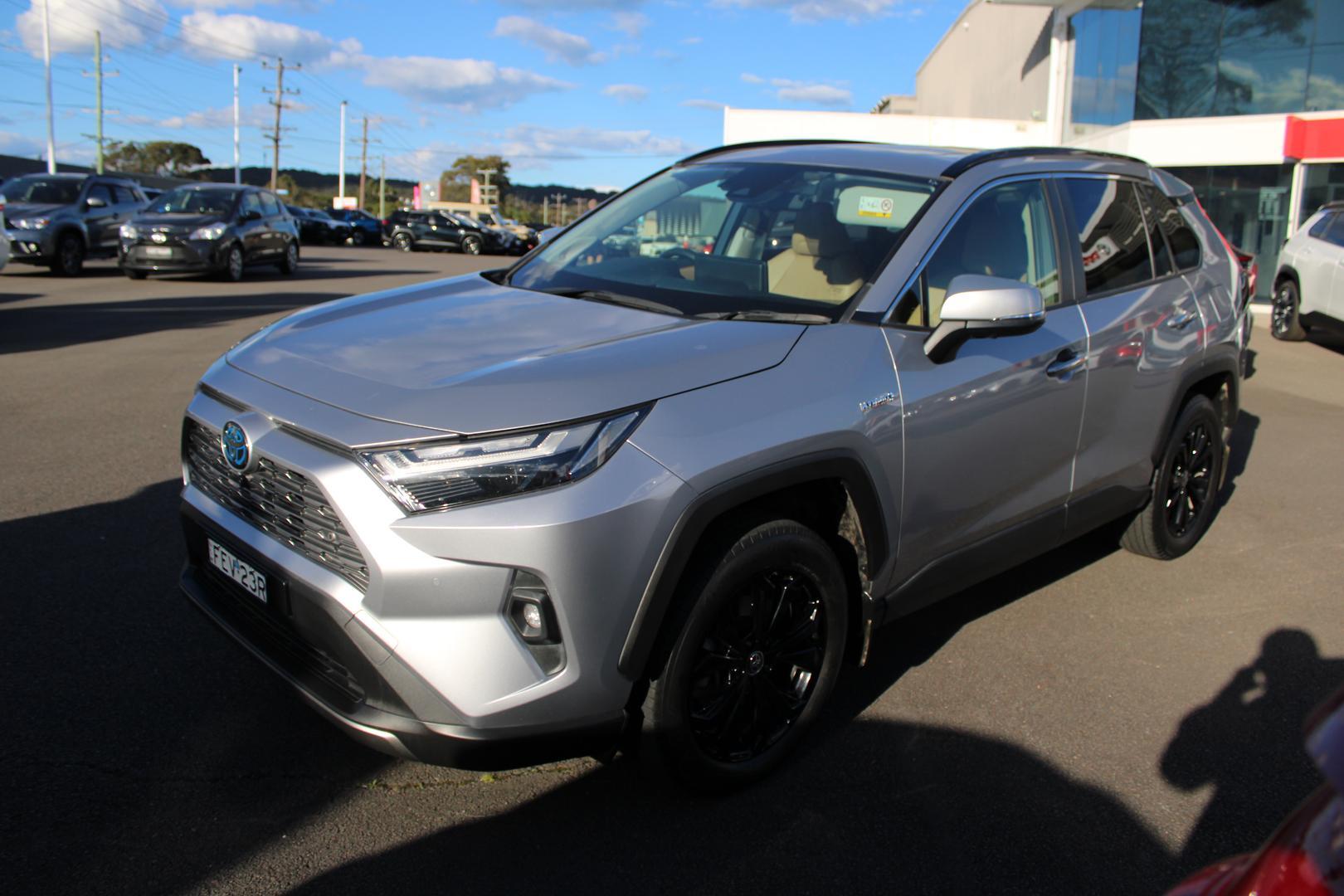 2023 Toyota RAV4 Cruiser-AWD in Silver