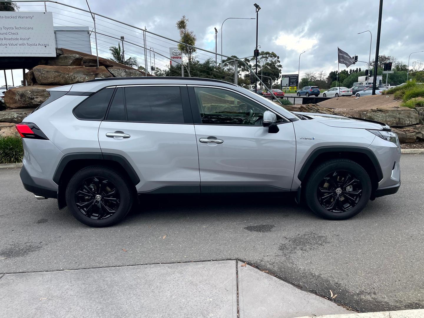 2024 Toyota RAV4 Cruiser-AWD in Silver