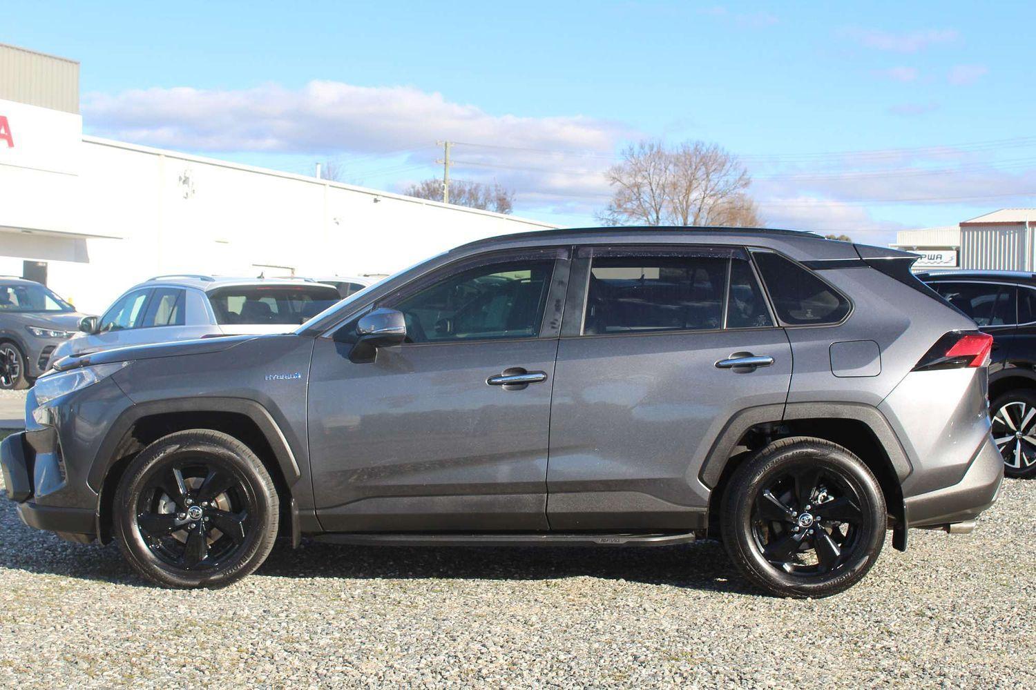 2020 Toyota RAV4 Cruiser-AWD in Silver