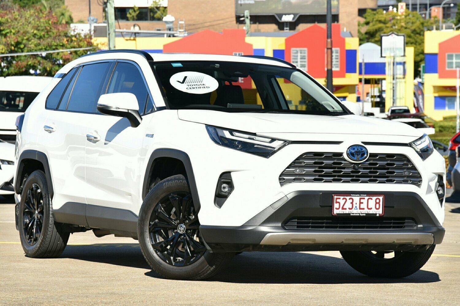 2022 Toyota RAV4 Cruiser-AWD in White