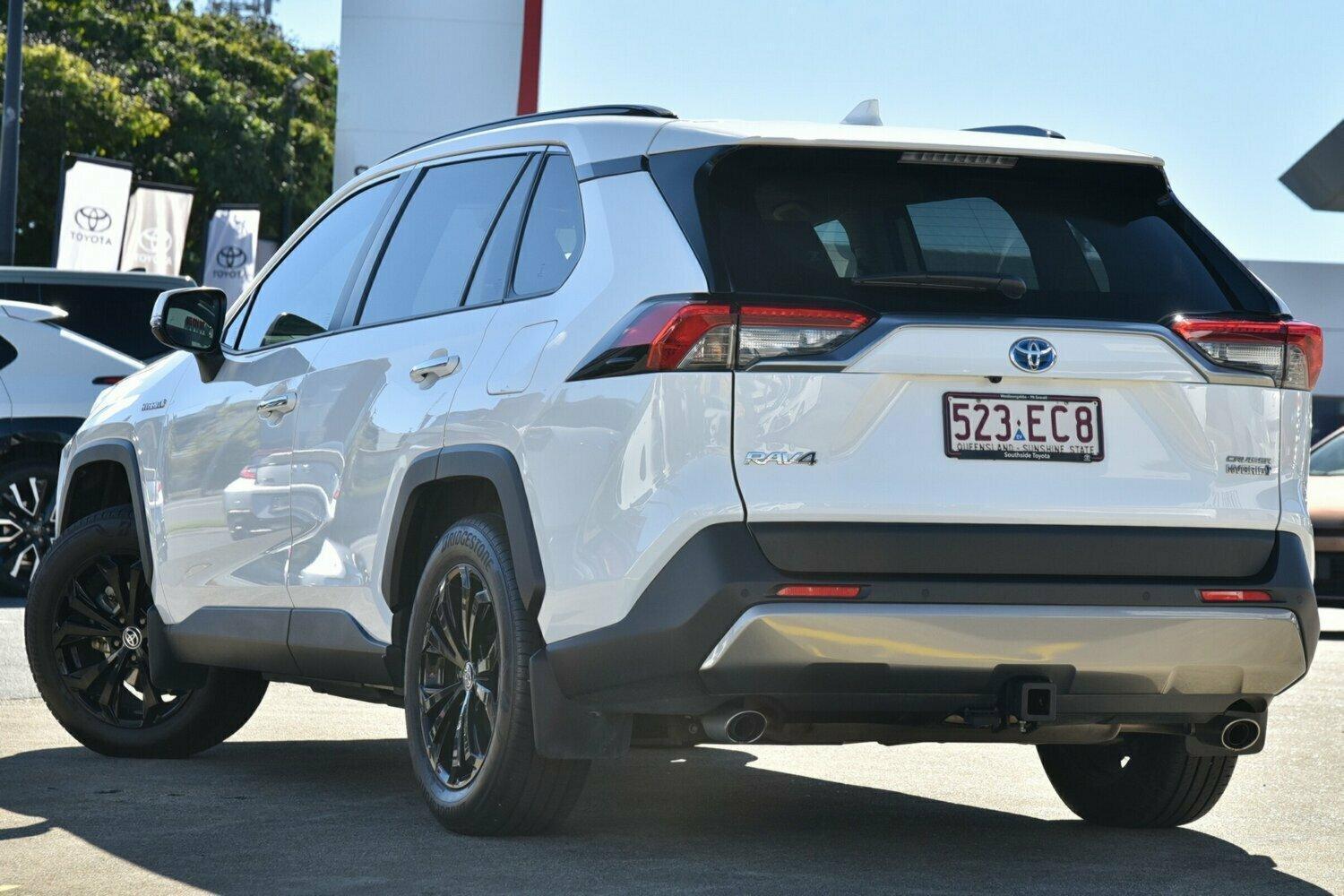 2022 Toyota RAV4 Cruiser-AWD in White