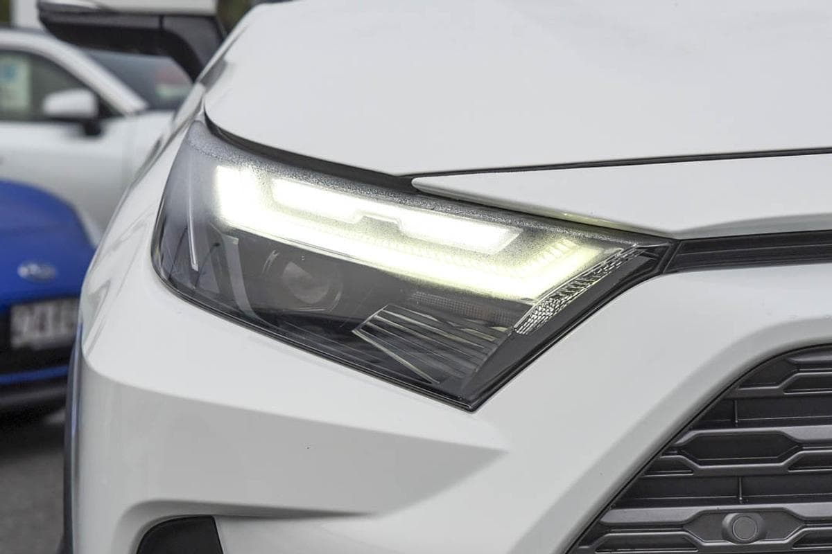 2022 Toyota RAV4 Cruiser-AWD in White