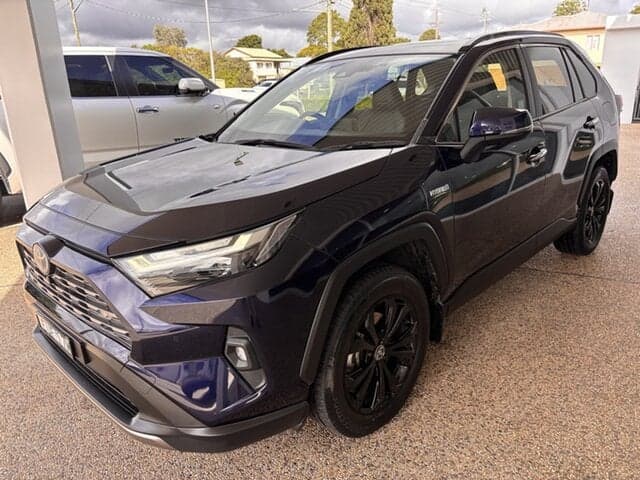 2022 Toyota RAV4 Cruiser-AWD in Blue