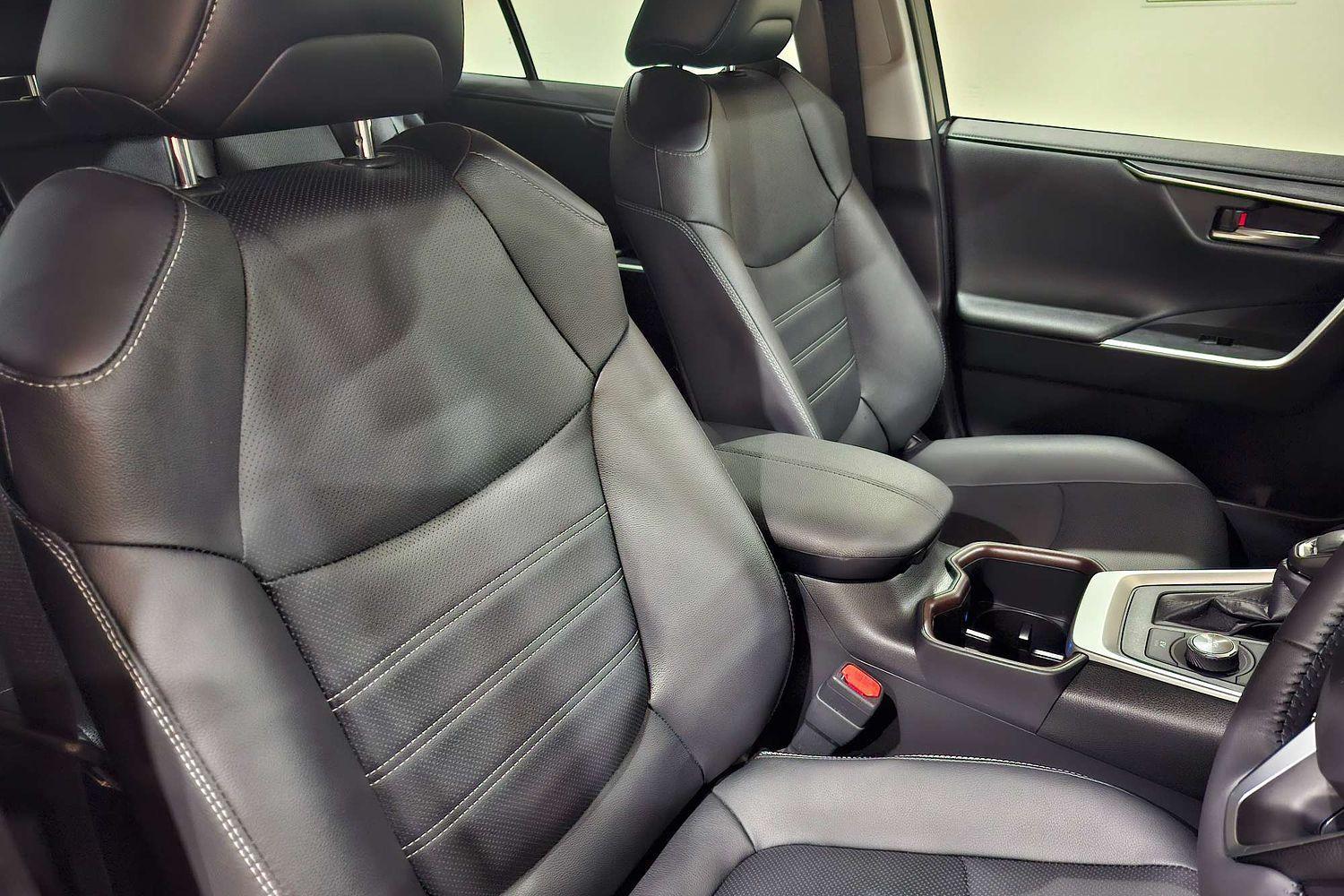 2023 Toyota RAV4 Cruiser-AWD in Silver