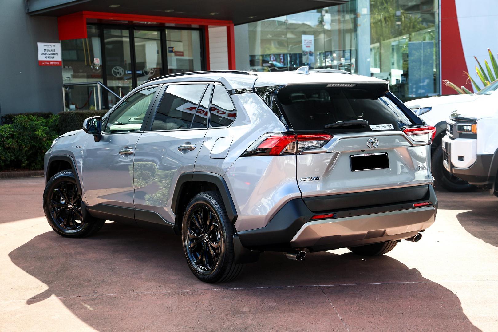 2025 Toyota RAV4 Cruiser-AWD in Silver