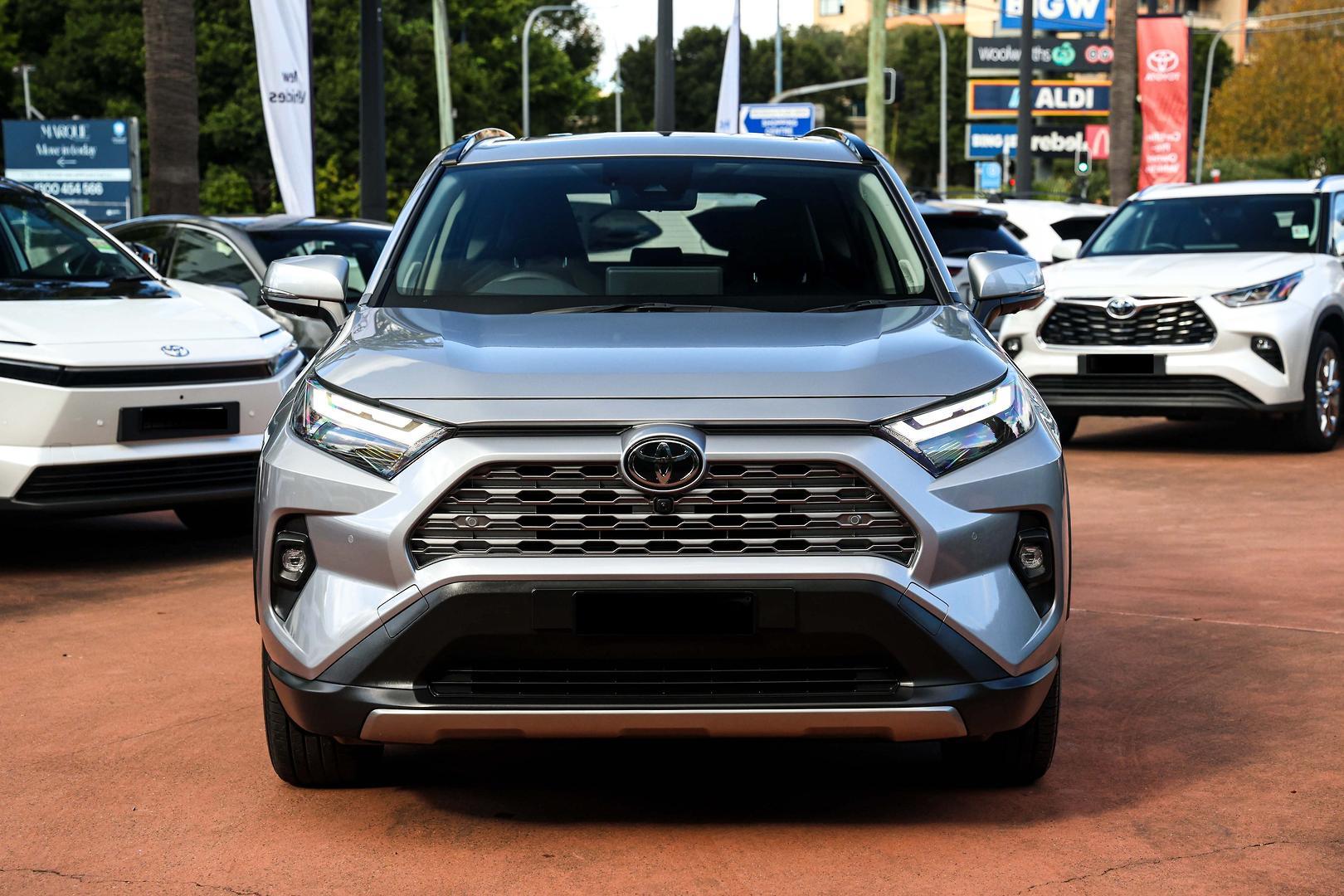 2025 Toyota RAV4 Cruiser-AWD in Silver
