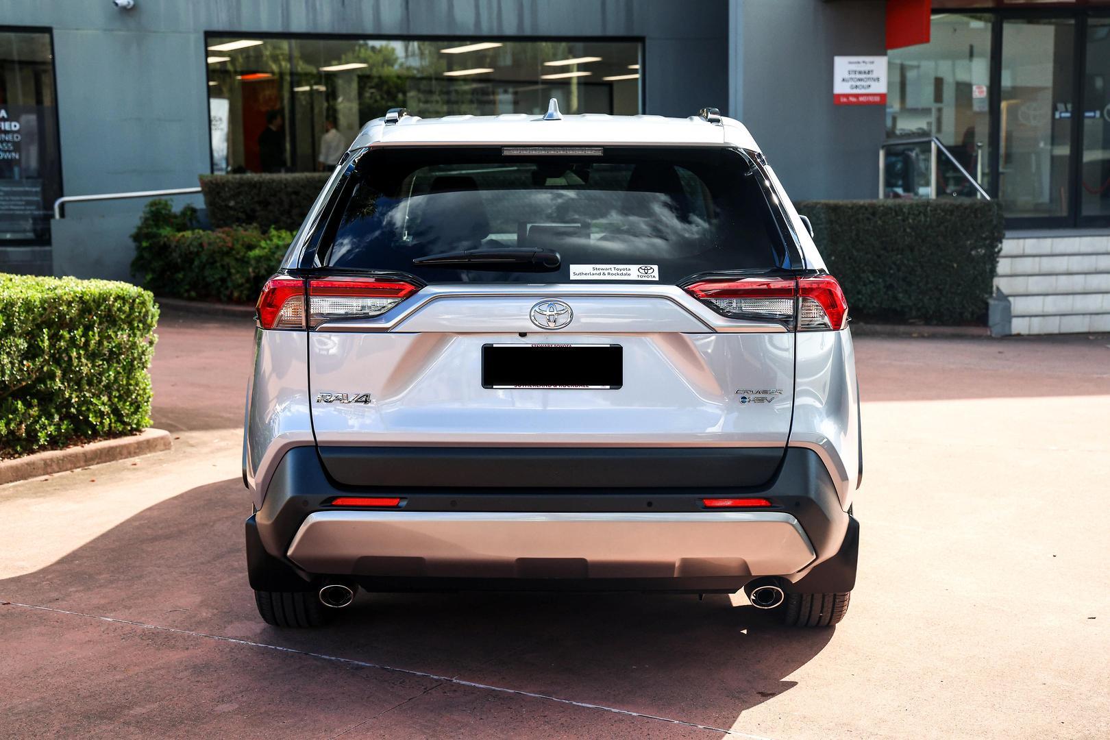2025 Toyota RAV4 Cruiser-AWD in Silver