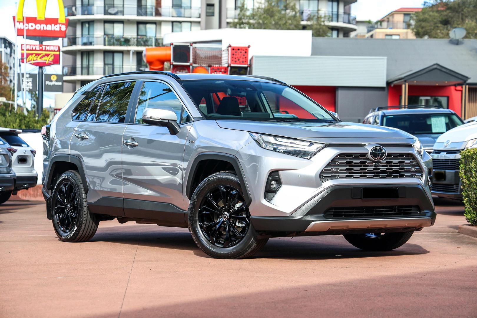2025 Toyota RAV4 Cruiser-AWD in Silver
