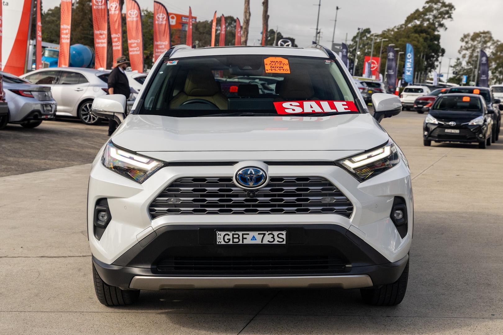 2023 Toyota RAV4 Cruiser-AWD in White
