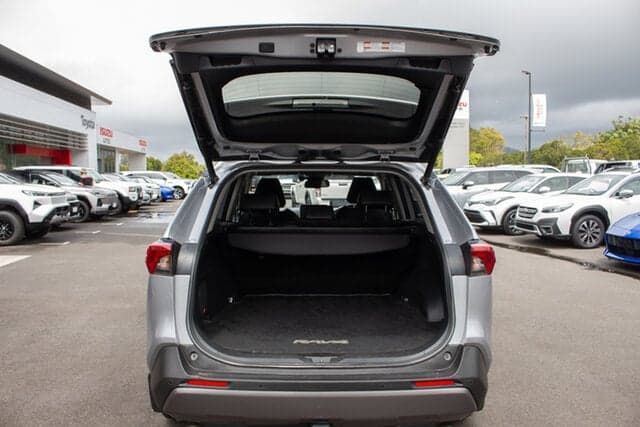 2020 Toyota RAV4 Cruiser-AWD in Silver