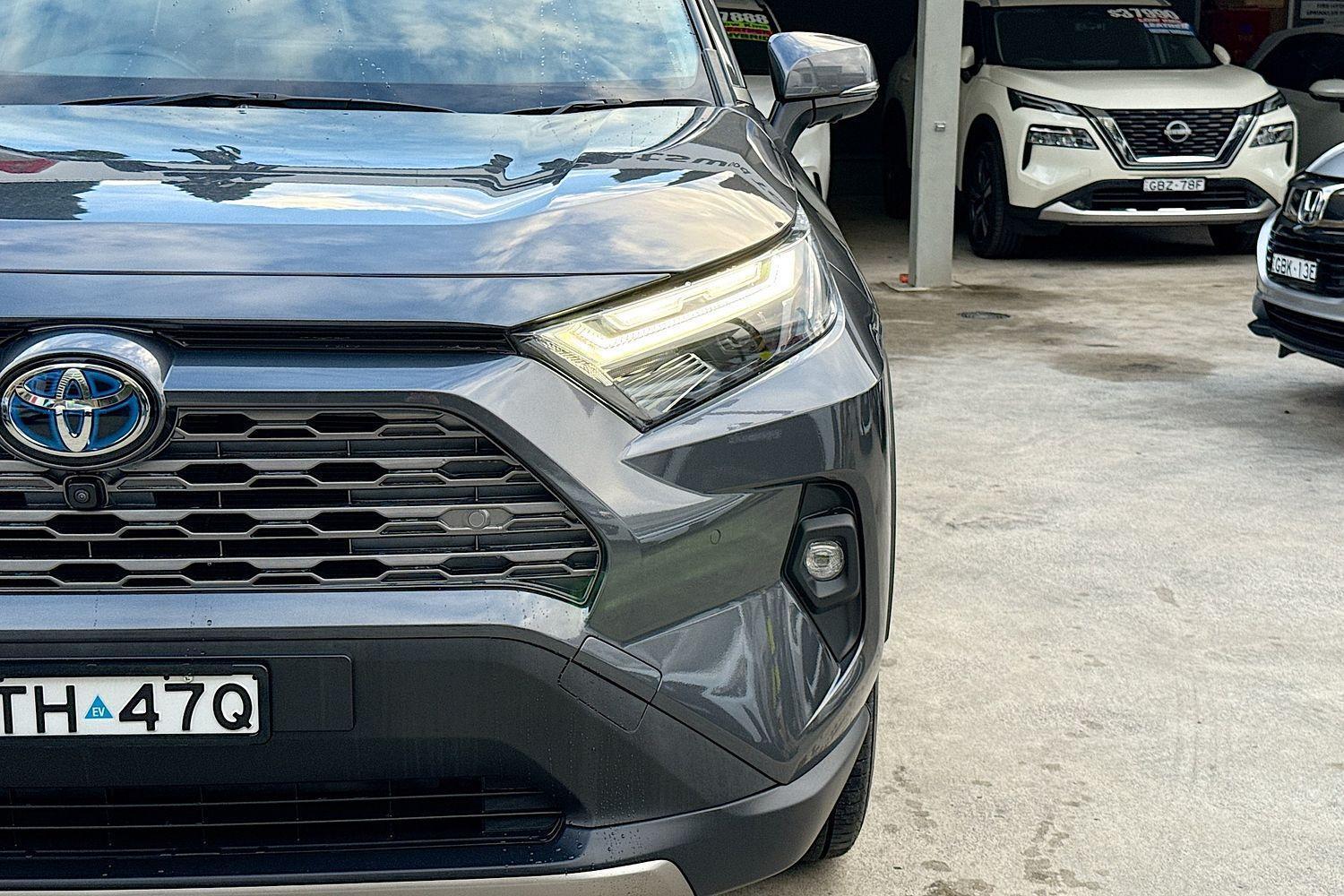 2023 Toyota RAV4 Cruiser-AWD in Silver