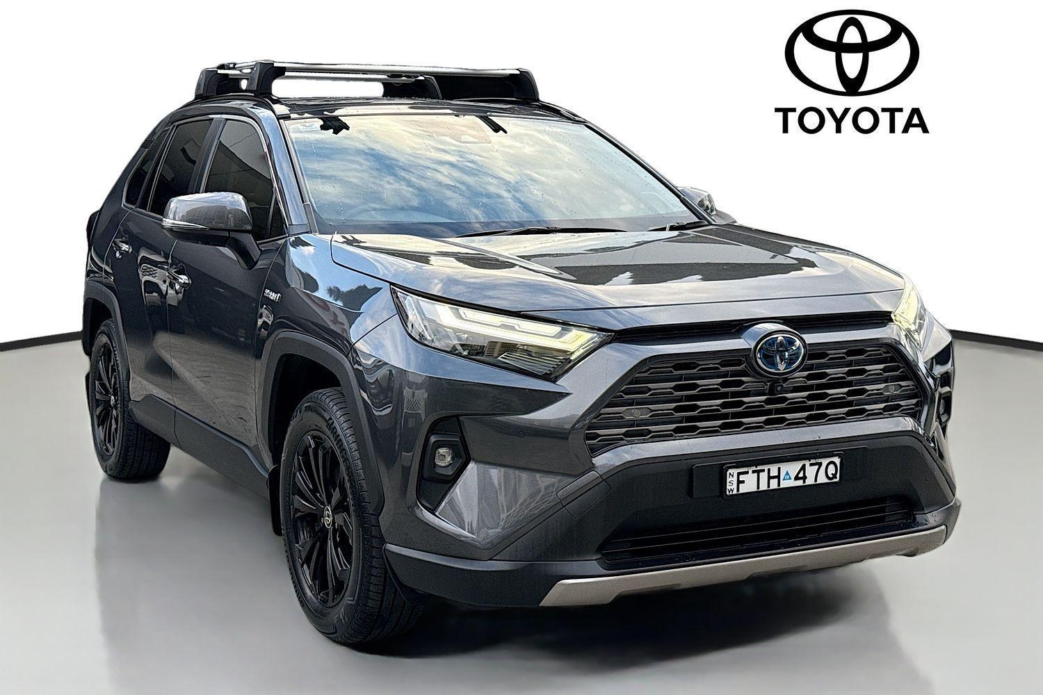 2023 Toyota RAV4 Cruiser-AWD in Silver