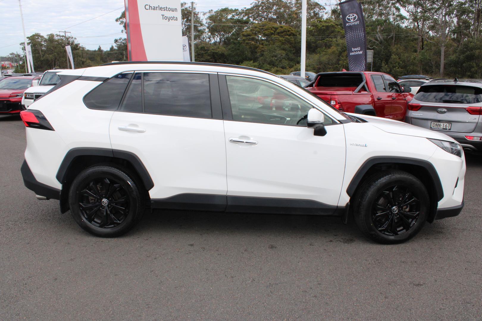 2024 Toyota RAV4 Cruiser-AWD in White