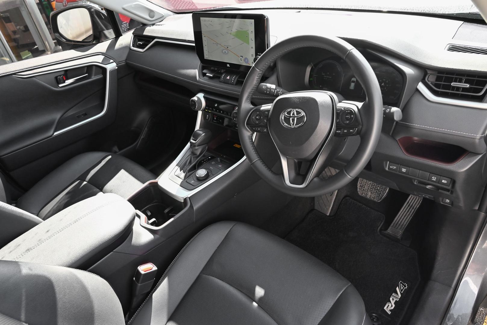 2024 Toyota RAV4 Cruiser-AWD in Silver