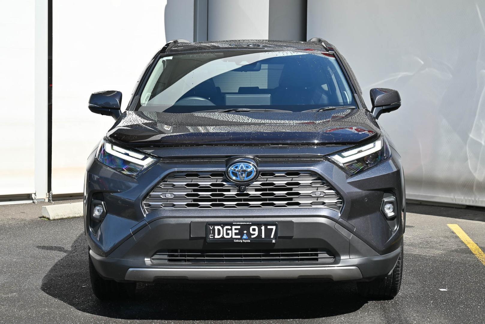 2024 Toyota RAV4 Cruiser-AWD in Silver