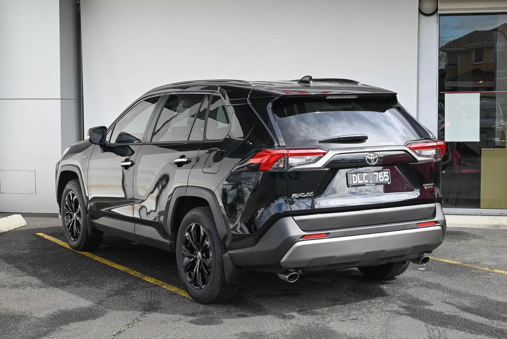 2025 Toyota RAV4 Cruiser-AWD in Black