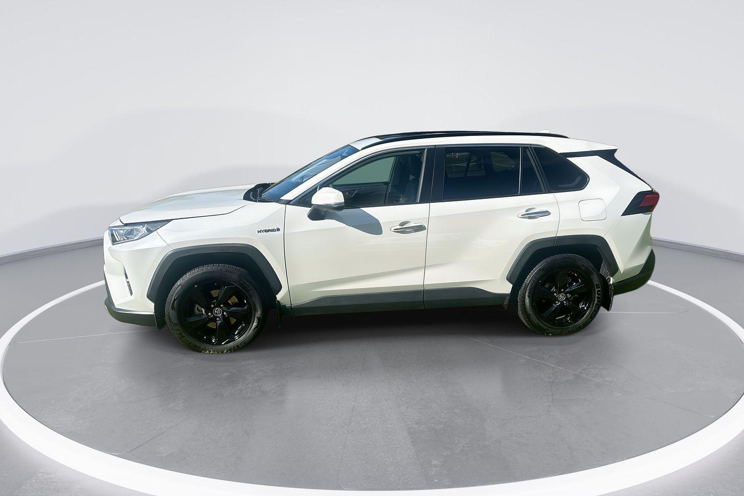 2020 Toyota RAV4 Cruiser-AWD in White