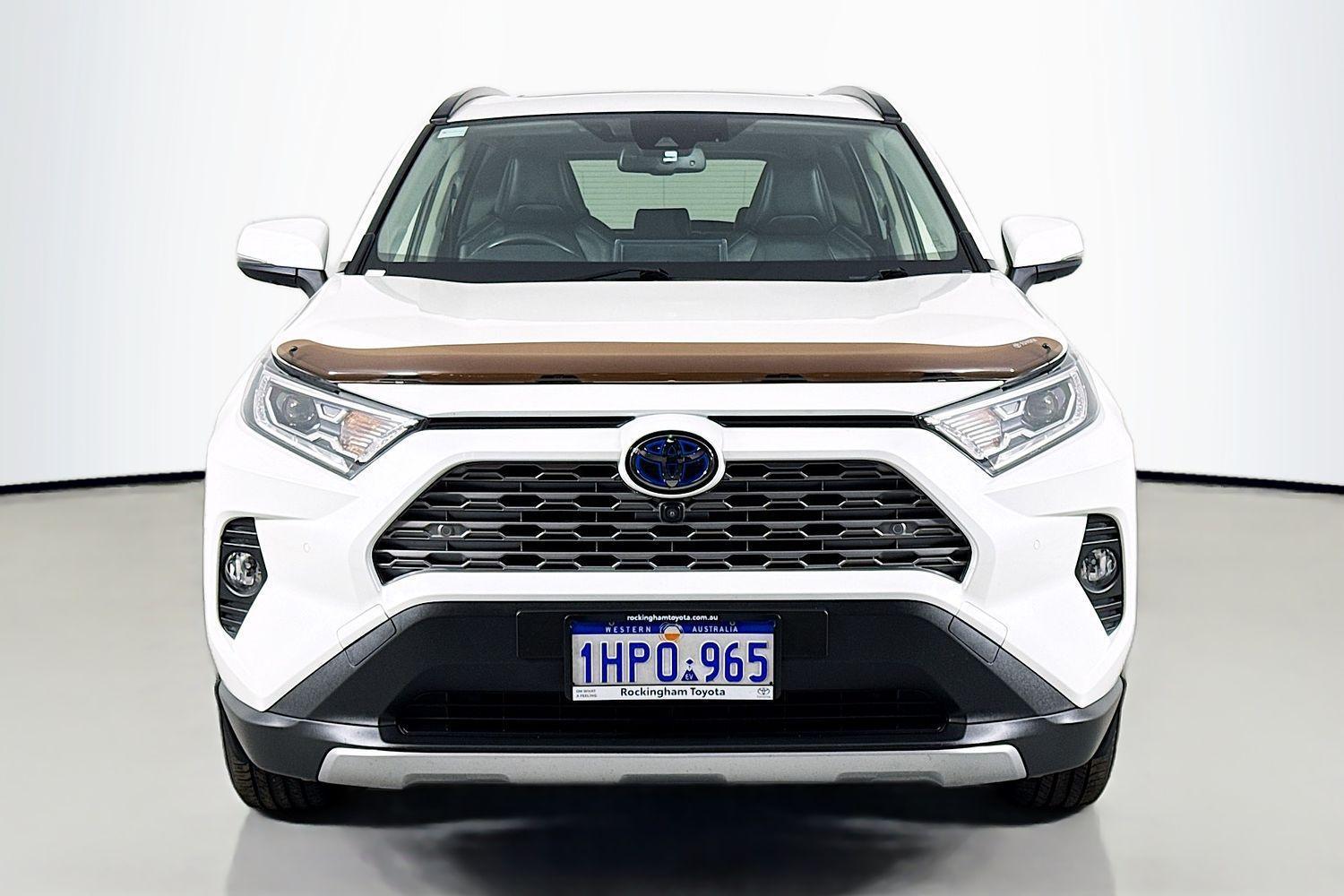 2020 Toyota RAV4 Cruiser in White