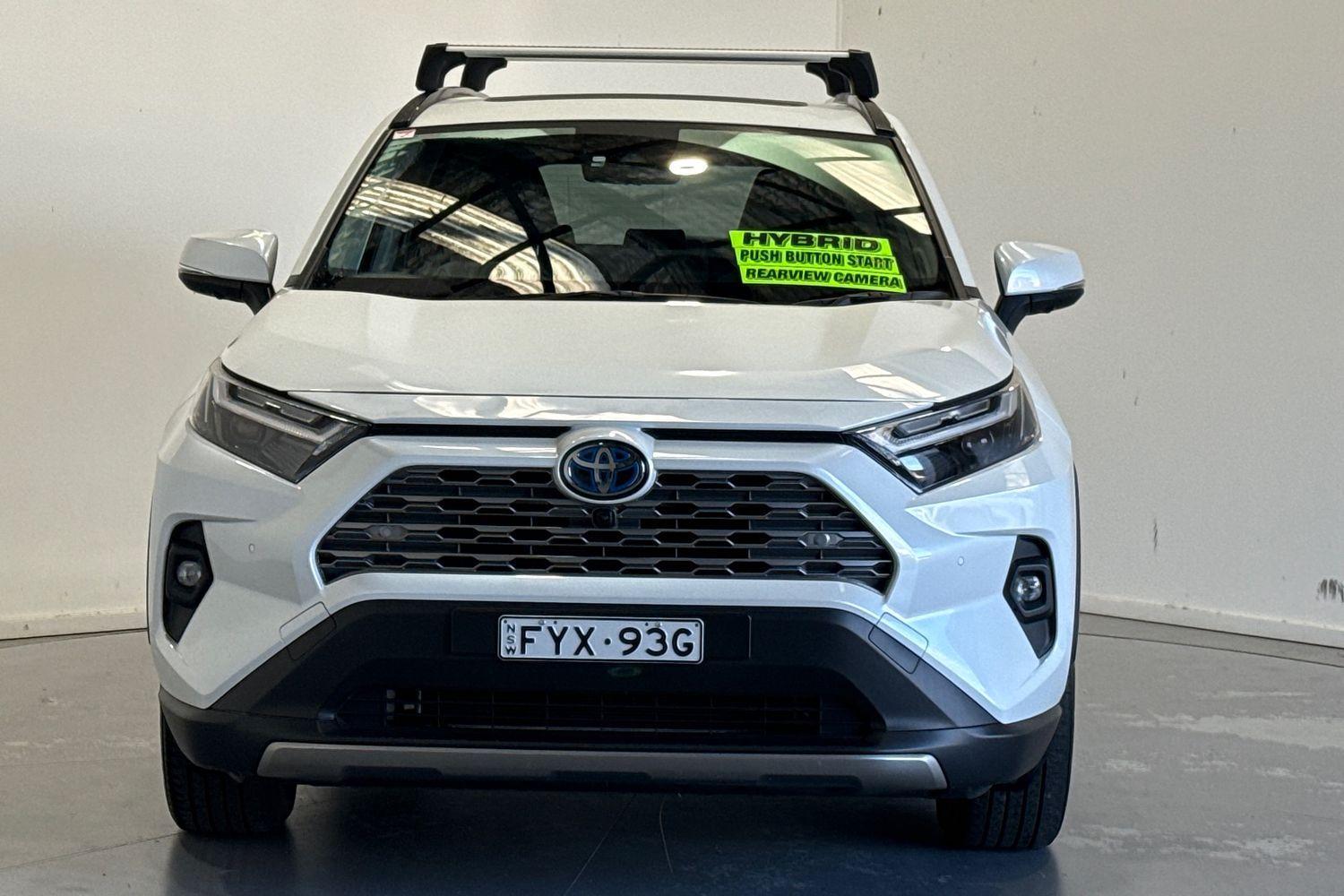 2024 Toyota RAV4 Cruiser in White