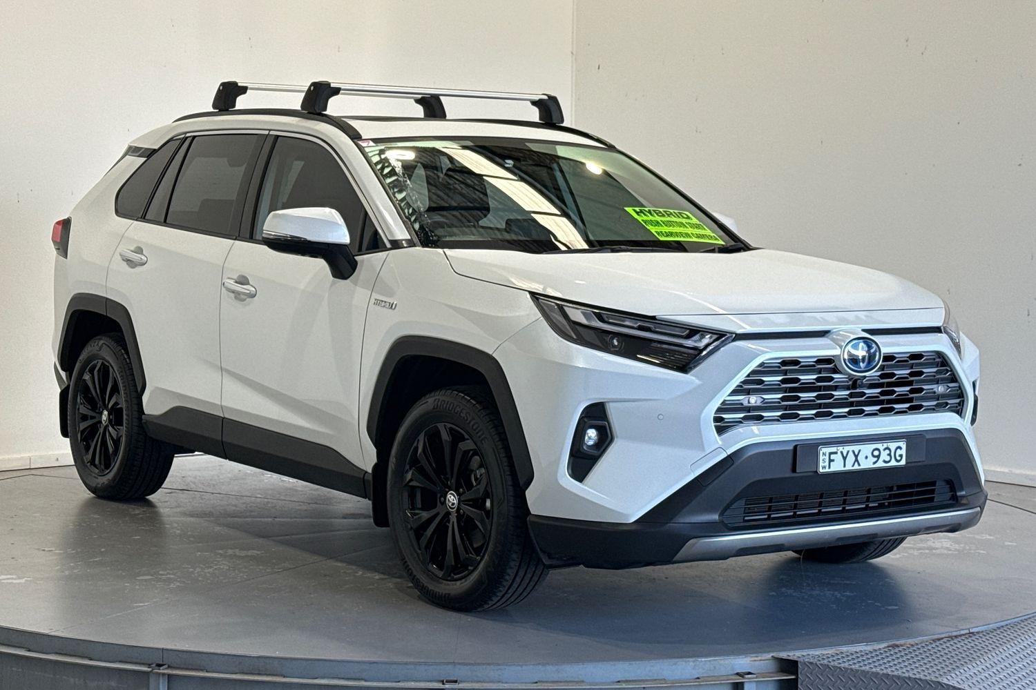 2024 Toyota RAV4 Cruiser in White