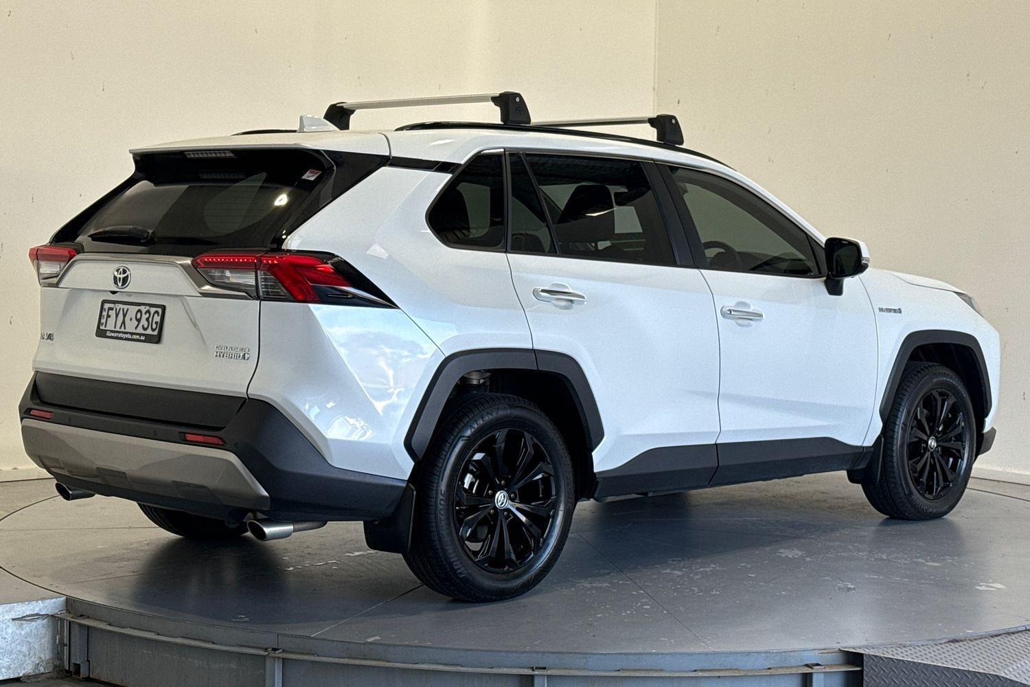 2024 Toyota RAV4 Cruiser in White