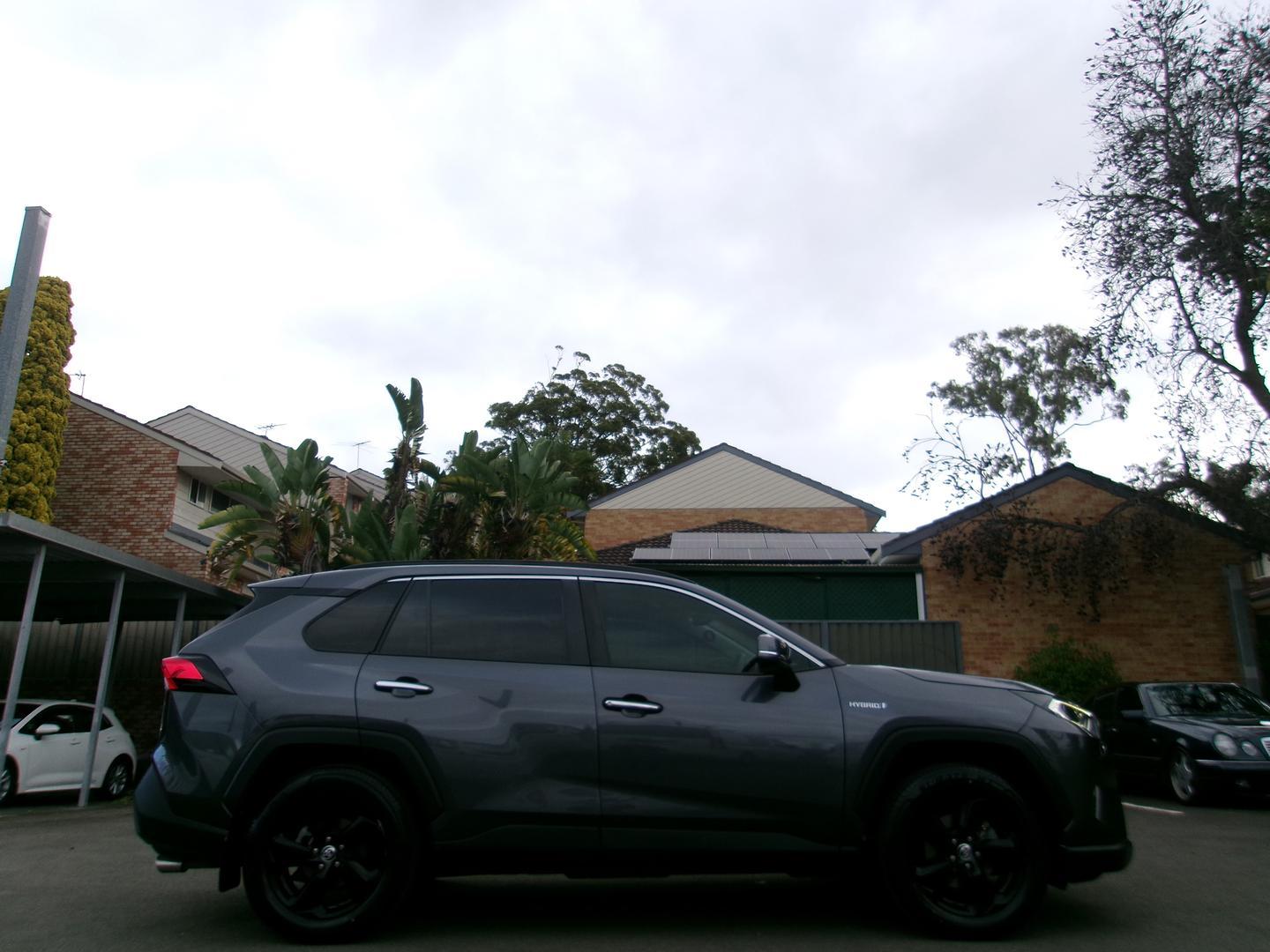 2020 Toyota RAV4 Cruiser-AWD in Silver
