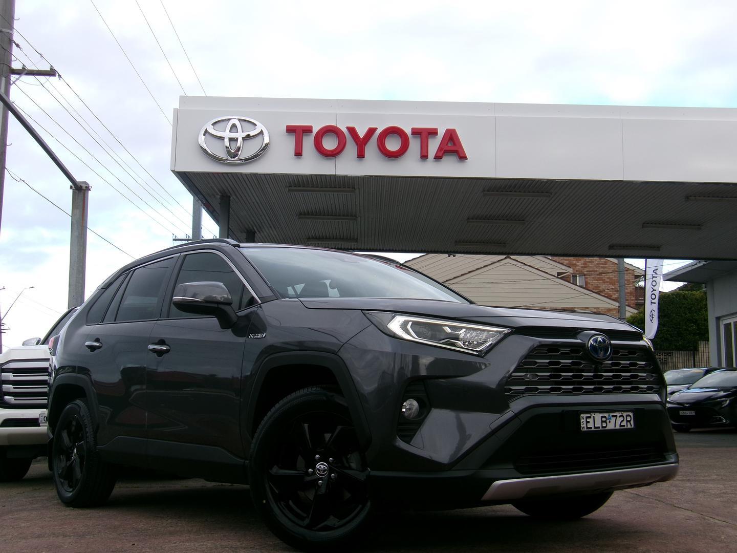 2020 Toyota RAV4 Cruiser-AWD in Silver