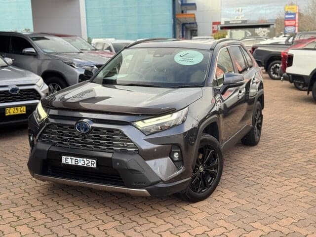 2022 Toyota RAV4 Cruiser in Silver