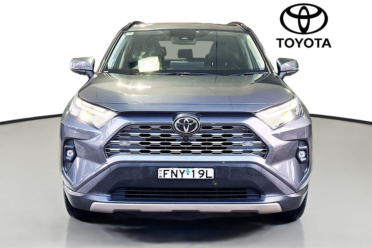 2024 Toyota RAV4 Cruiser-AWD in Silver