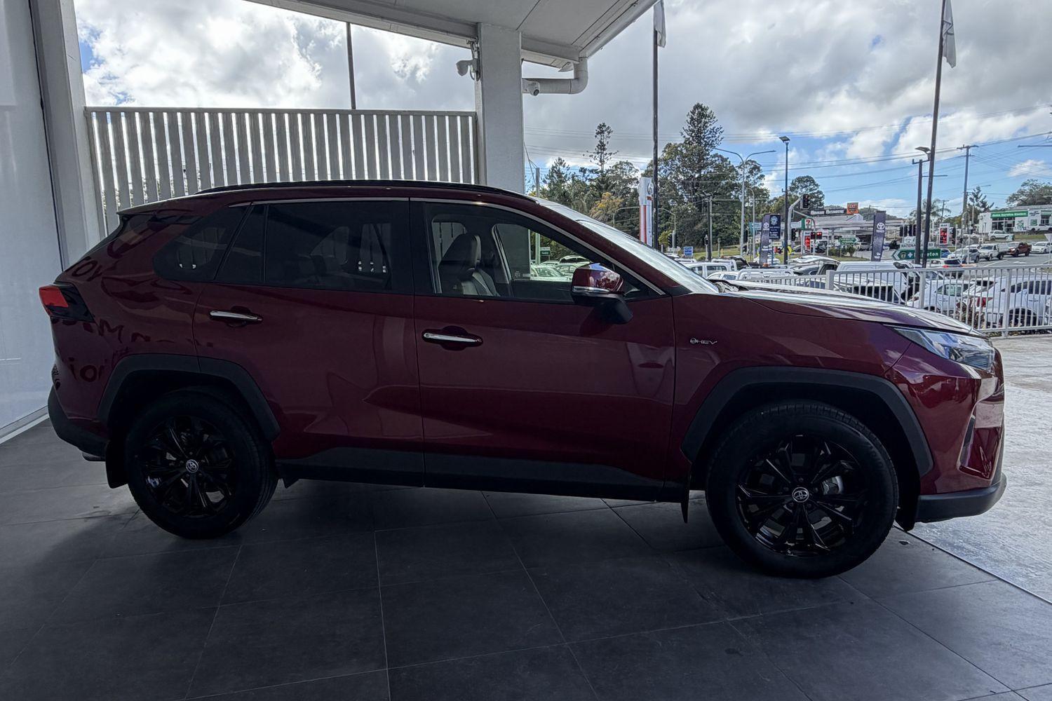 2025 Toyota RAV4 Cruiser-AWD in Red