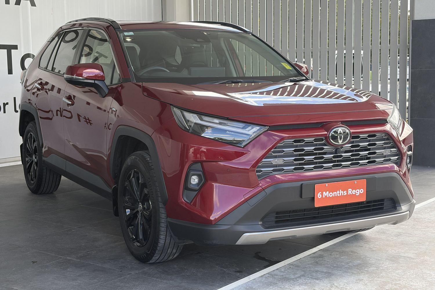 2025 Toyota RAV4 Cruiser-AWD in Red