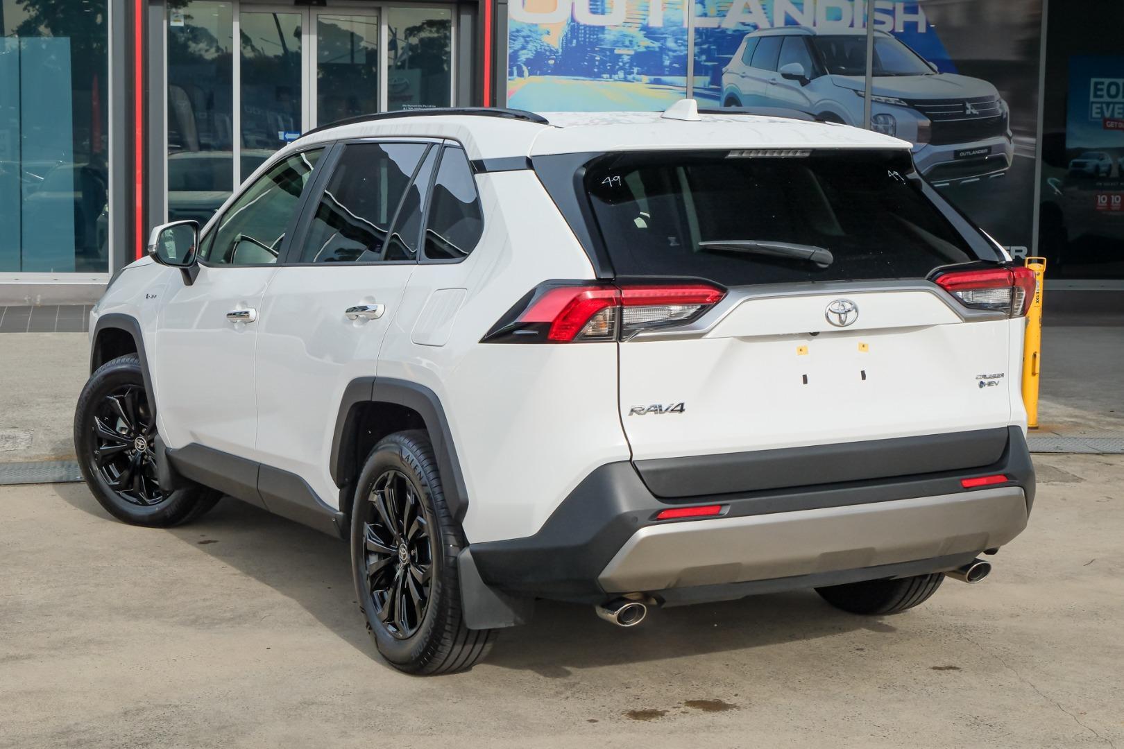 2025 Toyota RAV4 Cruiser-AWD in White