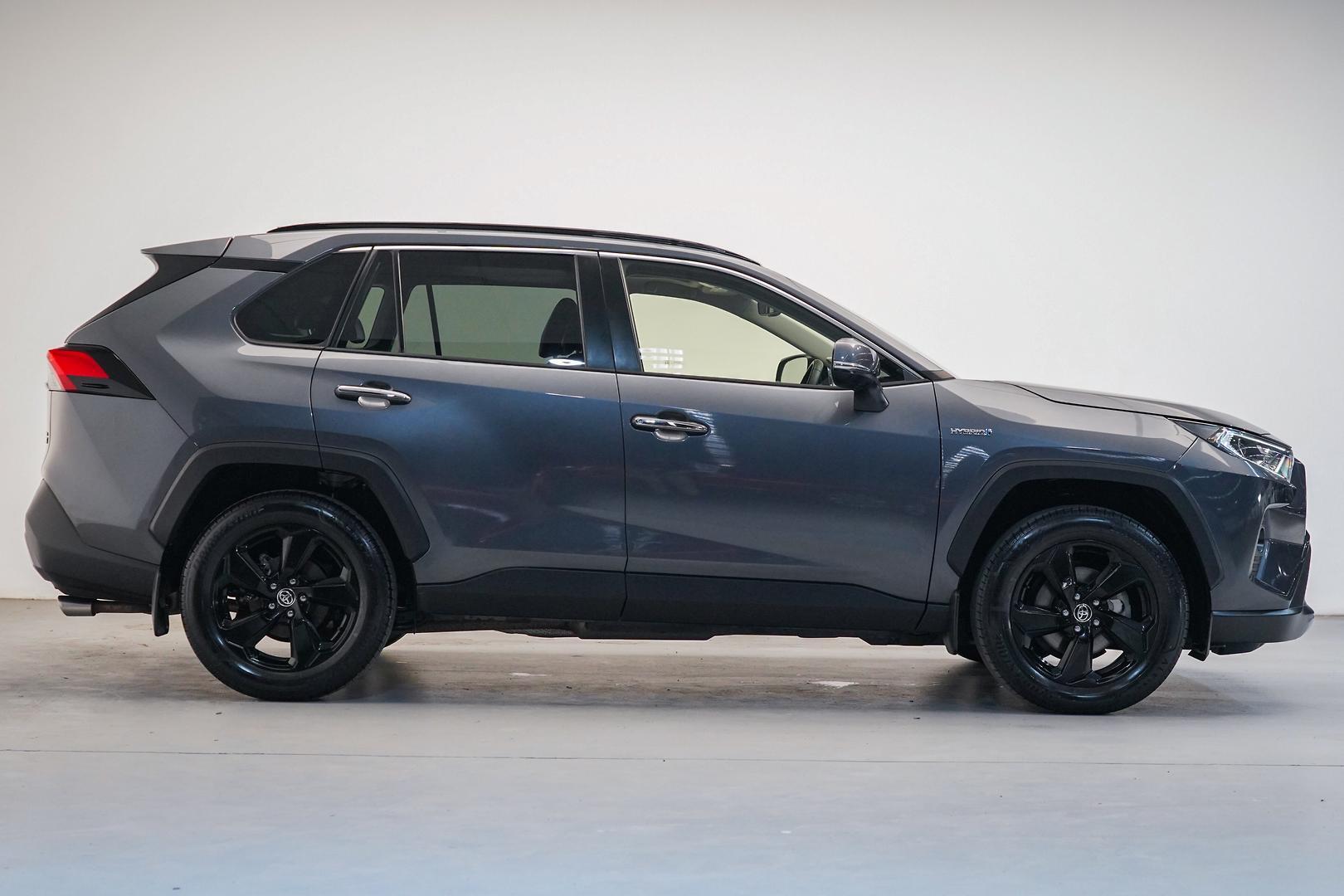 2020 Toyota RAV4 Cruiser-AWD in Silver