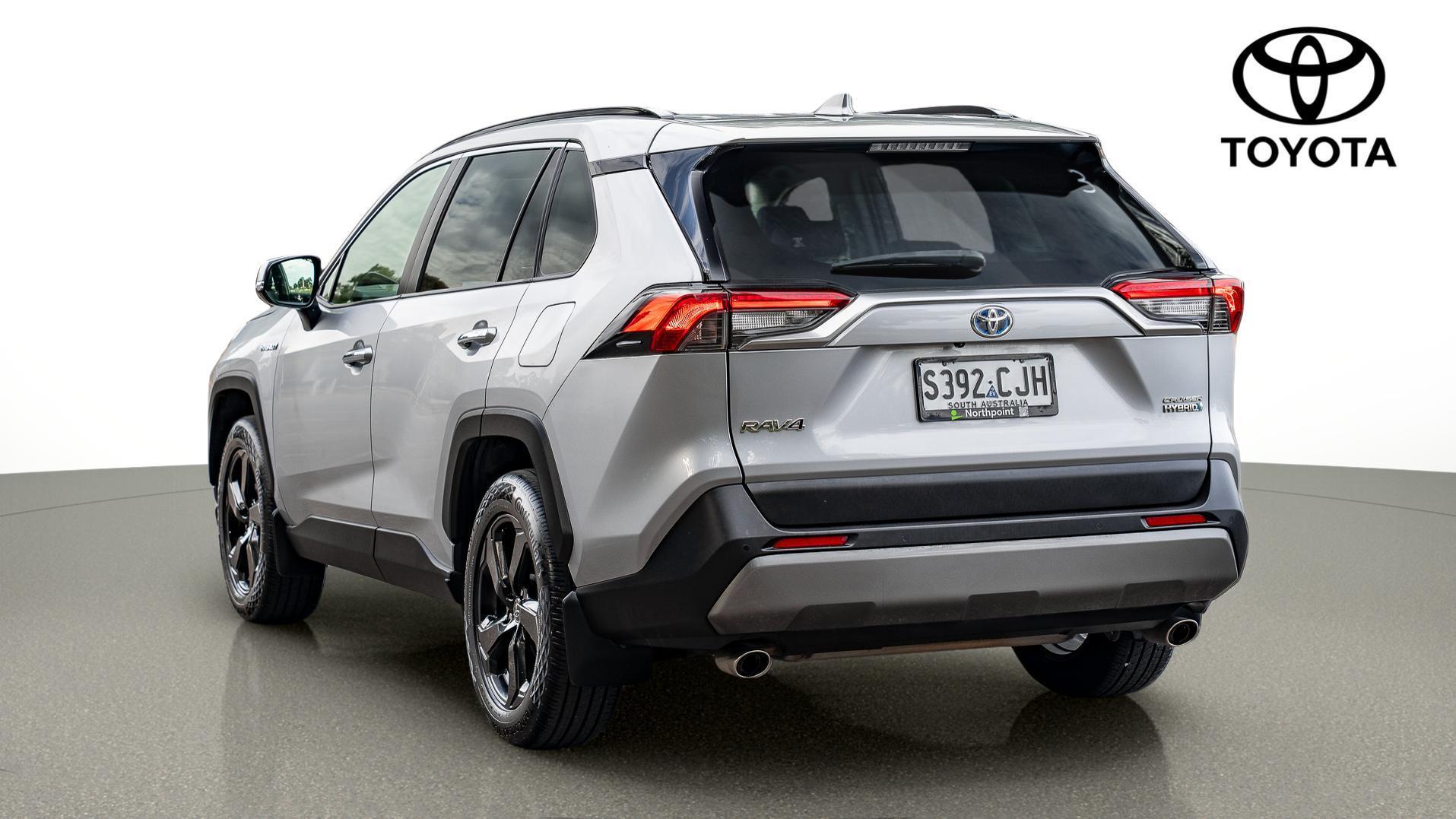 2021 Toyota RAV4 Cruiser-AWD in Silver
