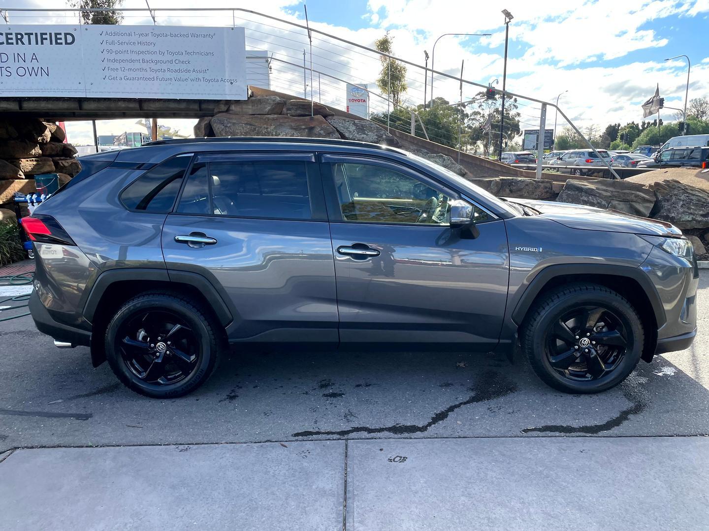 2021 Toyota RAV4 Cruiser-AWD in Silver