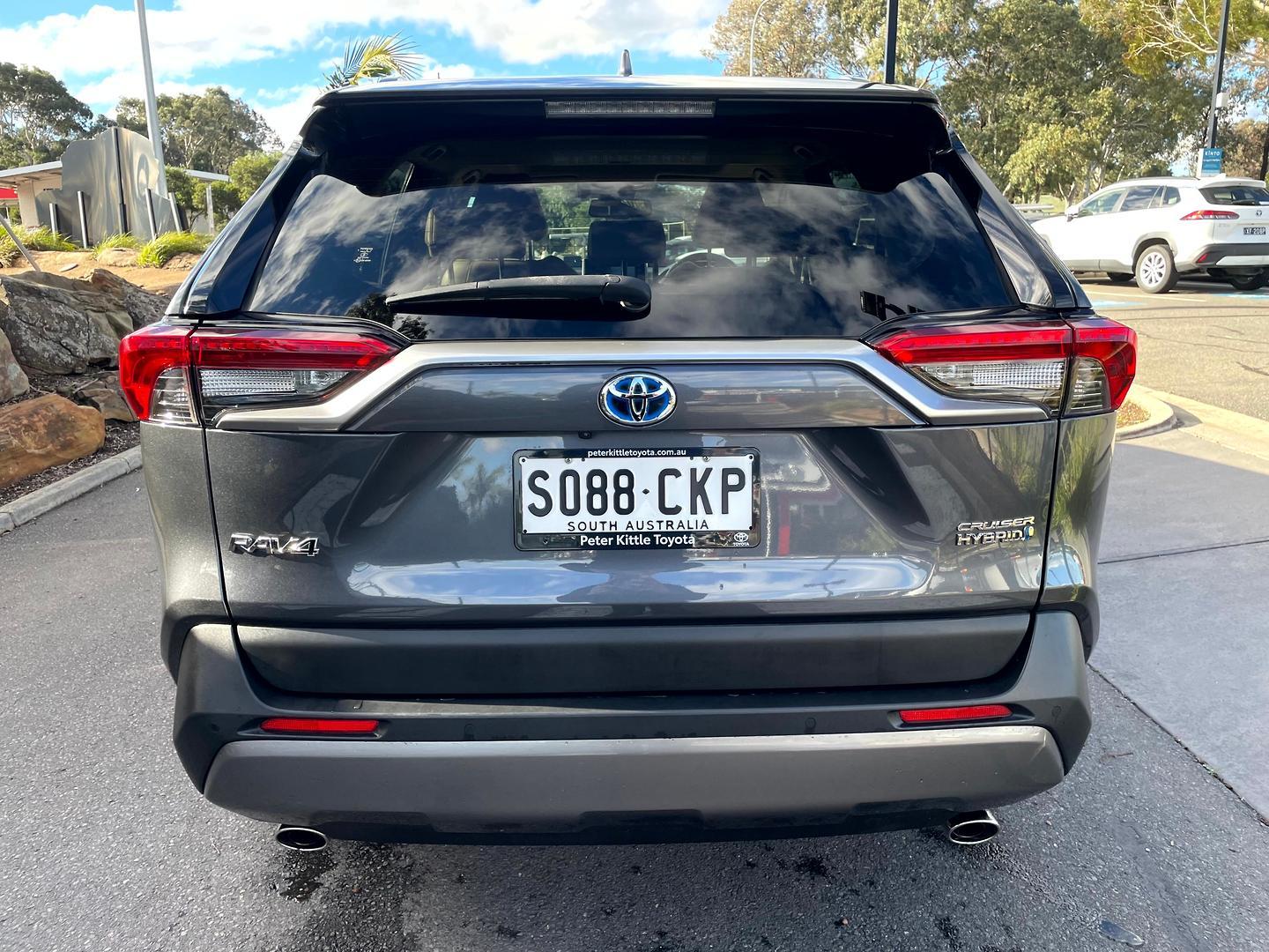 2021 Toyota RAV4 Cruiser-AWD in Silver