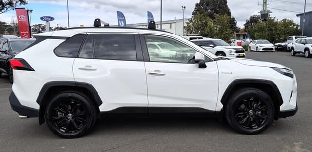 2022 Toyota RAV4 Cruiser-AWD in White