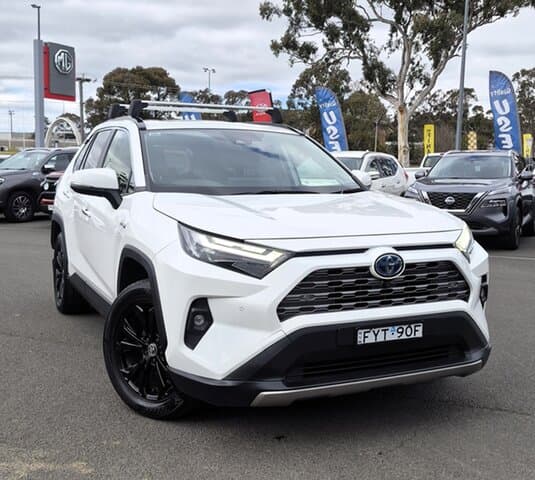 2022 Toyota RAV4 Cruiser-AWD in White