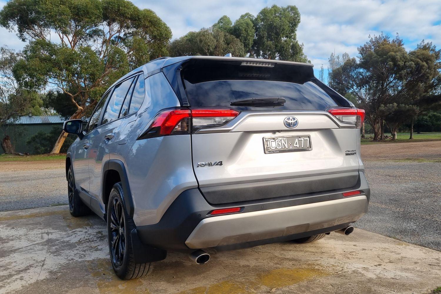 2022 Toyota RAV4 Cruiser-AWD in Silver