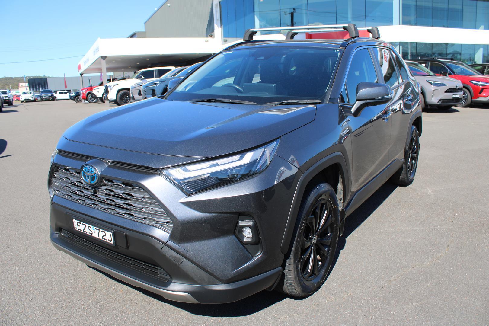 2023 Toyota RAV4 Cruiser-AWD in Silver